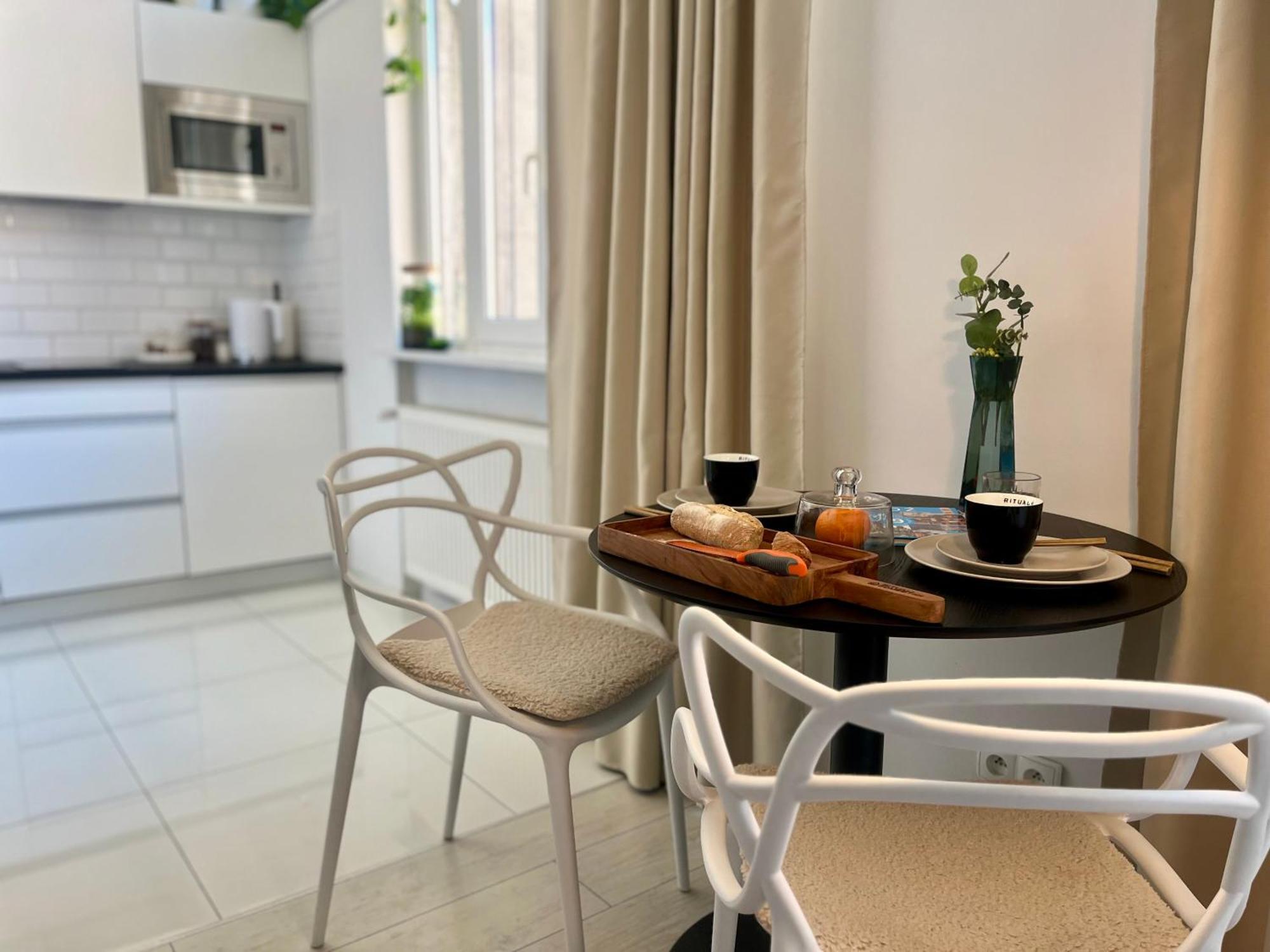 Apartament I Love Piotrkowska Z Wielkim Lustrem, Balkonem I Klimatyzacja Łódź Kültér fotó