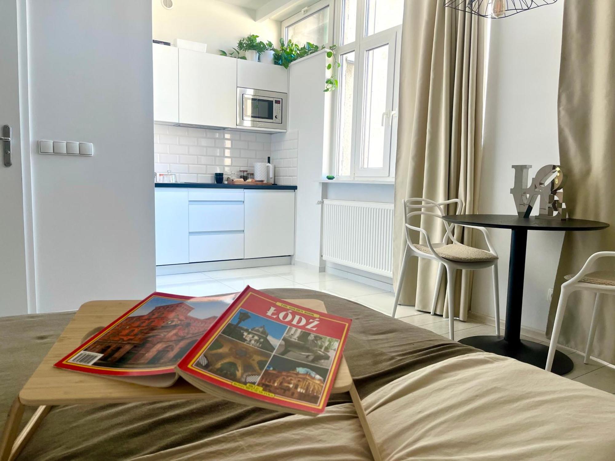 Apartament I Love Piotrkowska Z Wielkim Lustrem, Balkonem I Klimatyzacja Łódź Kültér fotó